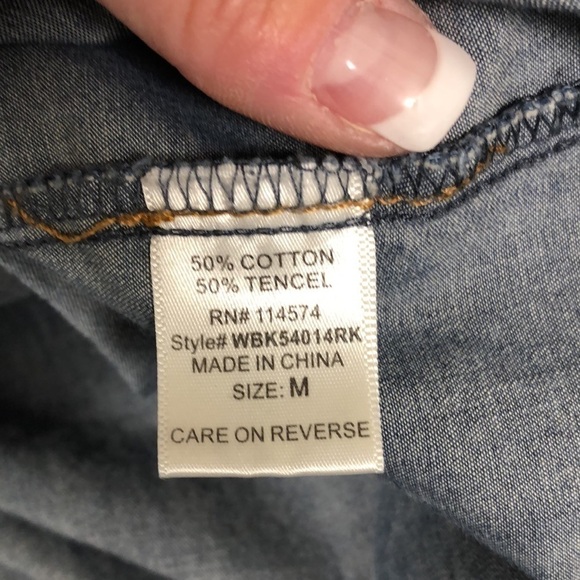 -> Pleione Denim Blouse - Picture 8 of 8